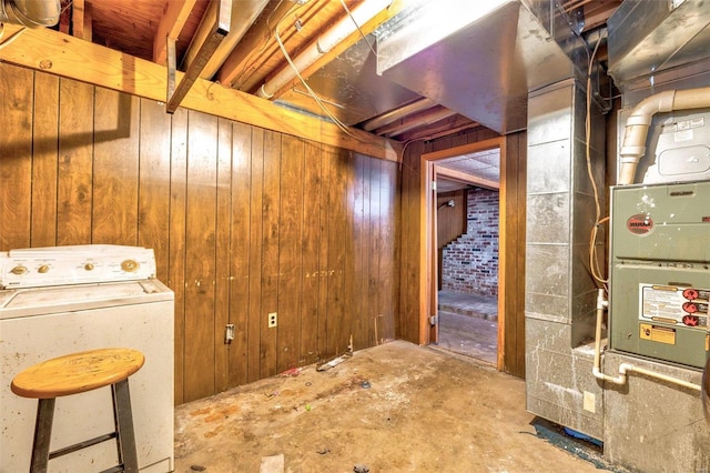 8 Crescent Dr, Viburnum, MO 65566 - unfinished basement with washer / clothes dryer and wooden walls