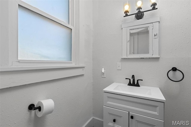 205 W 2nd St N, Wright City, MO 63390 - bathroom with vanity