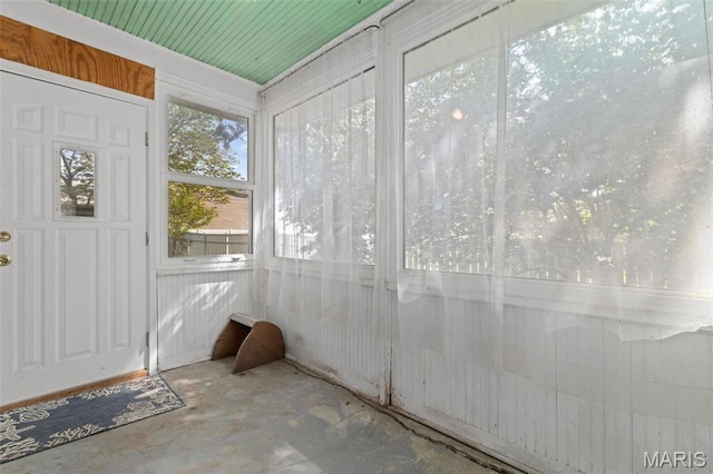 205 W 2nd St N, Wright City, MO 63390 - unfurnished sunroom with unfinished concrete flooring