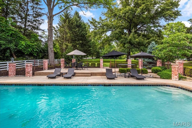 10002 Litzsinger Rd, Ladue, MO 63124 - photo 50