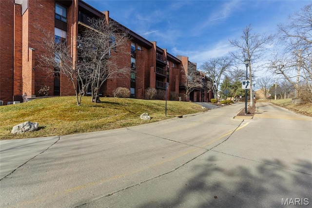 585 Coeur De Royale Dr Unit 201, Saint Louis, MO 63141 - view of property with a residential view