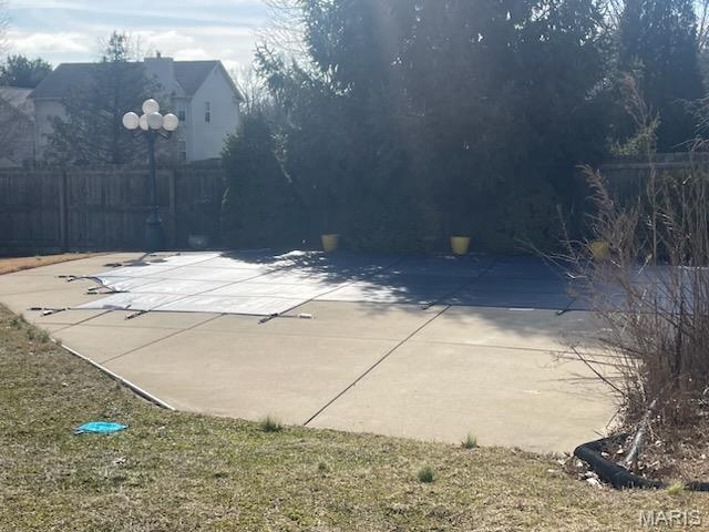 1212 Usher Dr, Ofallon, IL 62269 - view of patio / terrace