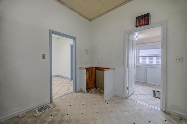 342 N Adams Ave, Lebanon, MO 65536 - corridor featuring crown molding and baseboards