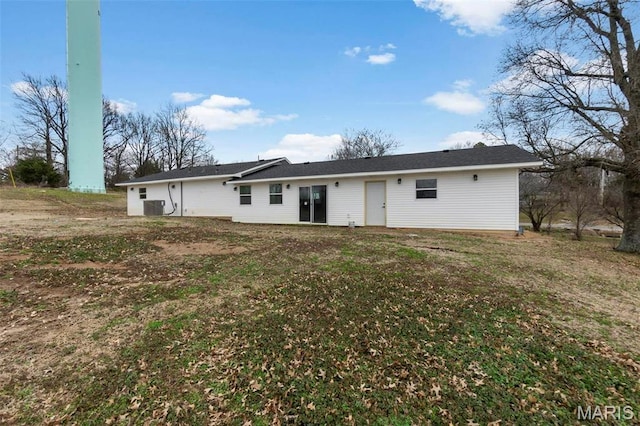 18211 State Highway J, Malden, MO 63863 - back of house with a lawn