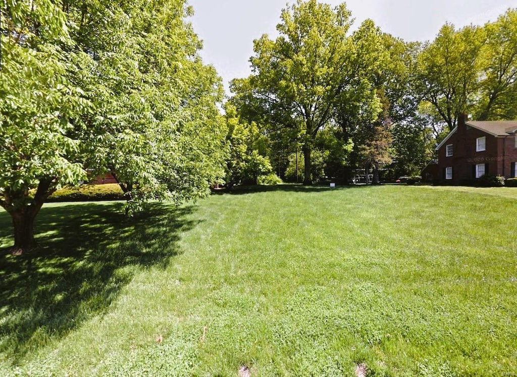 74 Country Club Pl, Belleville, IL 62223