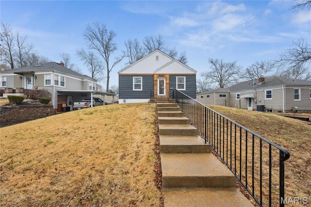 2808 Chadwick Dr, Bel-Nor, MO 63121 - bungalow-style home featuring a front yard and a residential view