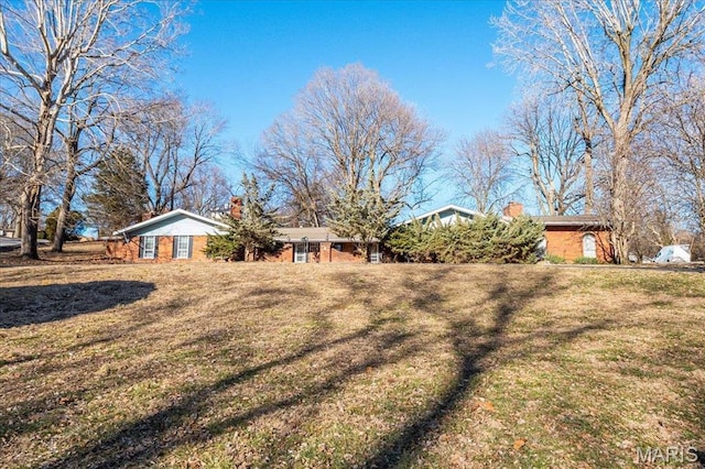 32 Briarcliffe Dr, Collinsville, IL 62234 - view of grassy yard