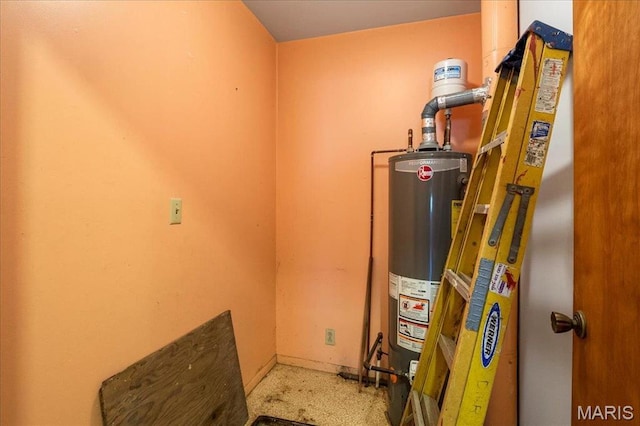 32 Briarcliffe Dr, Collinsville, IL 62234 - utilities with water heater