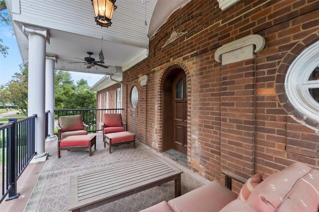 1011 N Ranney St, Sikeston, MO 63801 - view of patio with ceiling fan