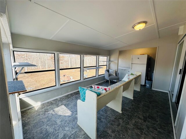 recreation room with baseboards