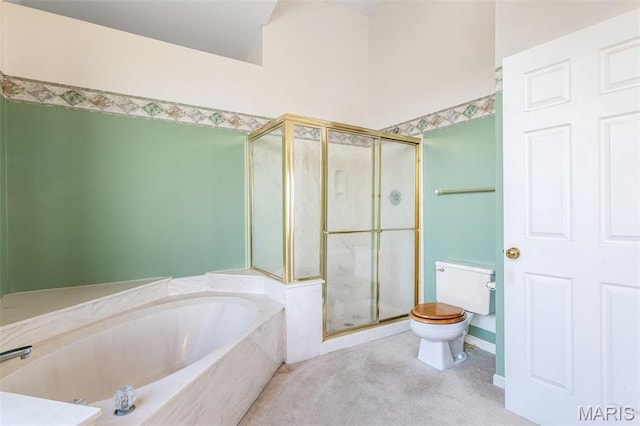 4645 Quail Run Rd, Farmington, MO 63640 - full bath with a garden tub, a shower stall, toilet, and lofted ceiling