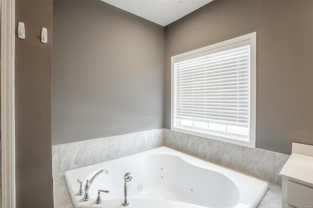 382 Golden Ln, Poplar Bluff, MO 63901 - full bath featuring a jetted tub and vanity