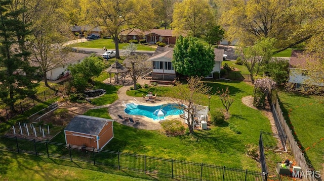 807 W Miller Dr, Staunton, IL 62088 - view of subject property featuring a pool area
