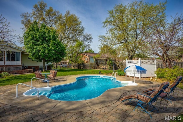 807 W Miller Dr, Staunton, IL 62088 - view of swimming pool with a patio