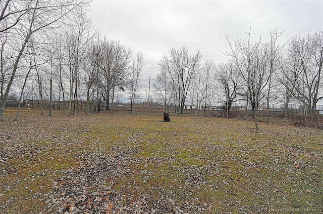 918 Susan St, Dexter, MO 63841 - view of yard with fence