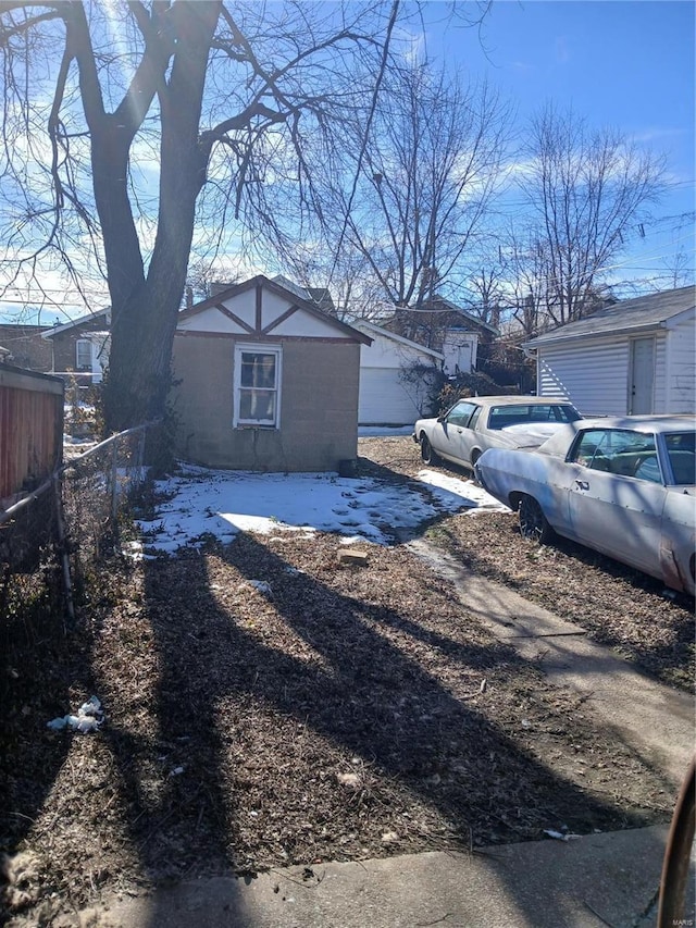 1018 N Hornsby, Saint Louis, MO 63147 - view of yard featuring fence