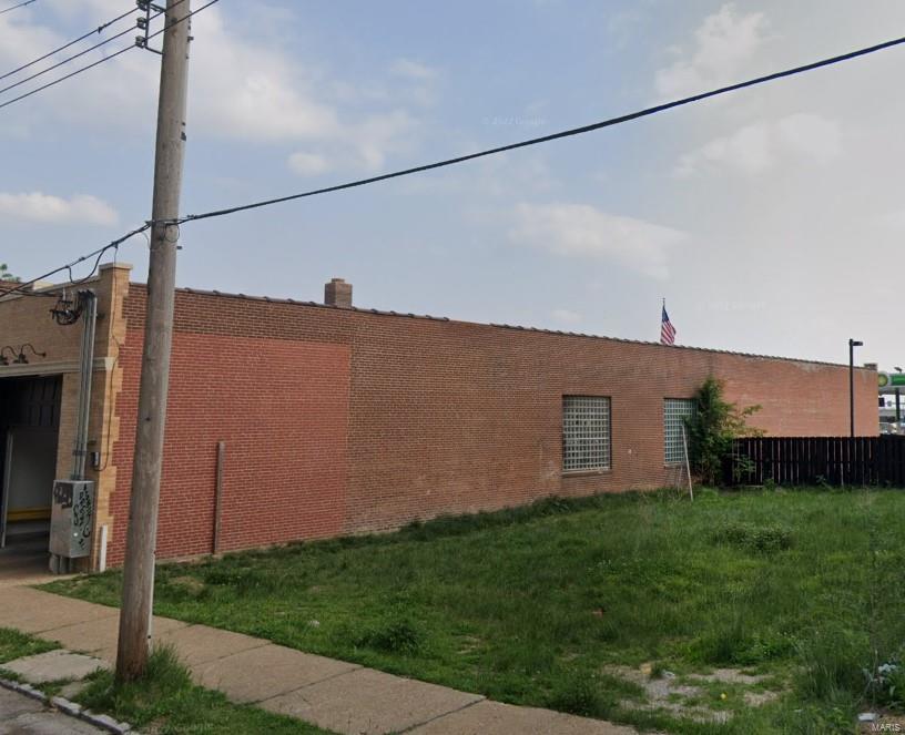 708 Allen Ave, Saint Louis, MO 63104 - photo 2