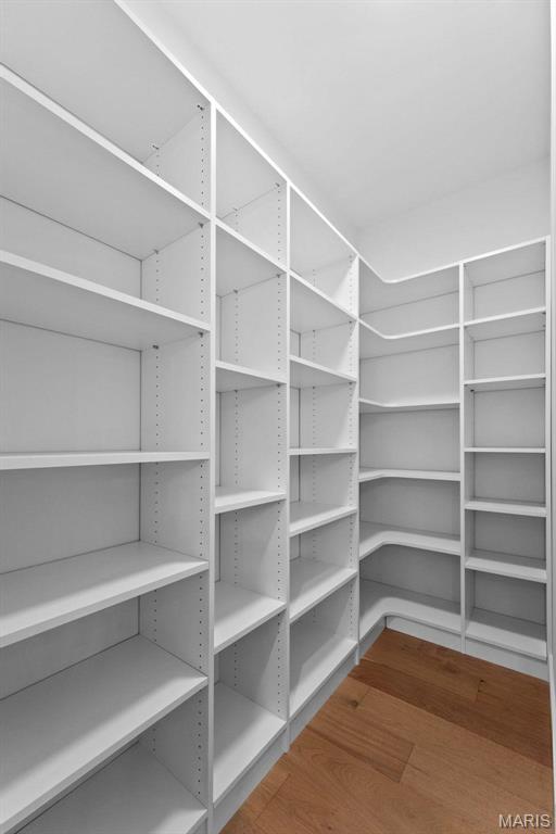 629 Simmons Ave, Saint Louis, MO 63122 - view of pantry