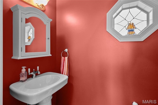 4349 Murdoch Ln, Augusta, MO 63332 - bathroom featuring a sink