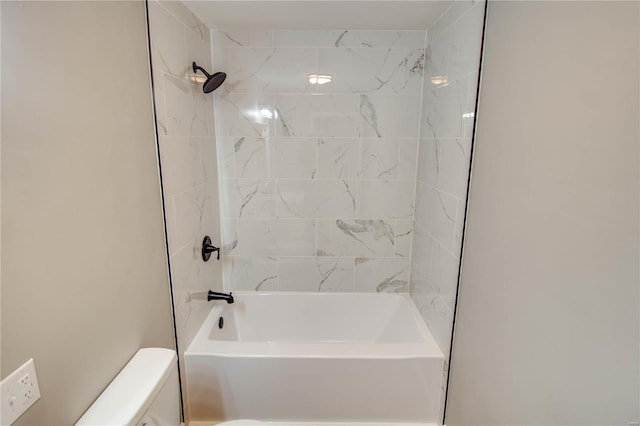 429 Oak St, East Alton, IL 62024 - bathroom with toilet and washtub / shower combination