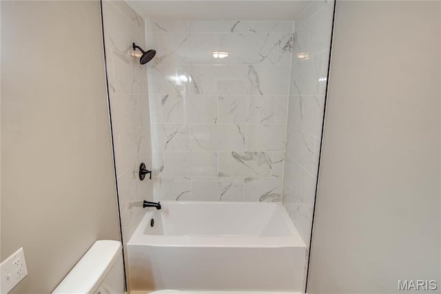 429 Oak St, East Alton, IL 62024 - full bath with toilet and shower / bathtub combination