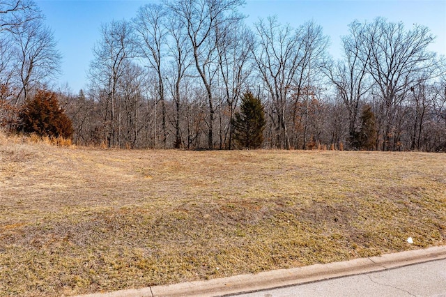 1138 Wings Rd, Saint Albans, MO 63073