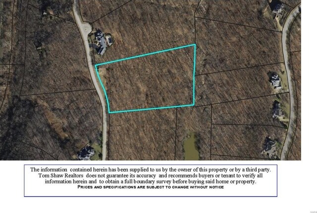 1138 Wings Rd, Saint Albans, MO 63073
