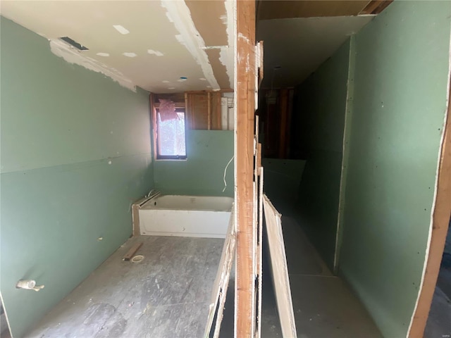 5232 Cote Brilliante Ave, Saint Louis, MO 63113 - bathroom with a bathtub