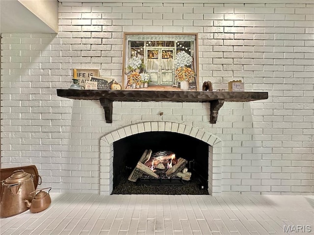 6 Ravenwood Cir, Ofallon, IL 62269 - detailed view of a fireplace