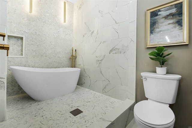 1317 Shenandoah Ave, Saint Louis, MO 63104 - full bathroom with toilet and a soaking tub