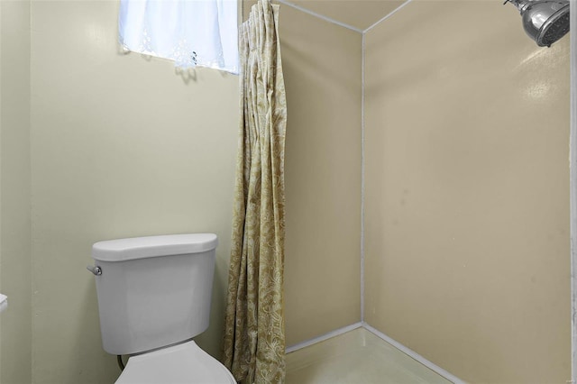 1317 Shenandoah Ave, Saint Louis, MO 63104 - bathroom with toilet