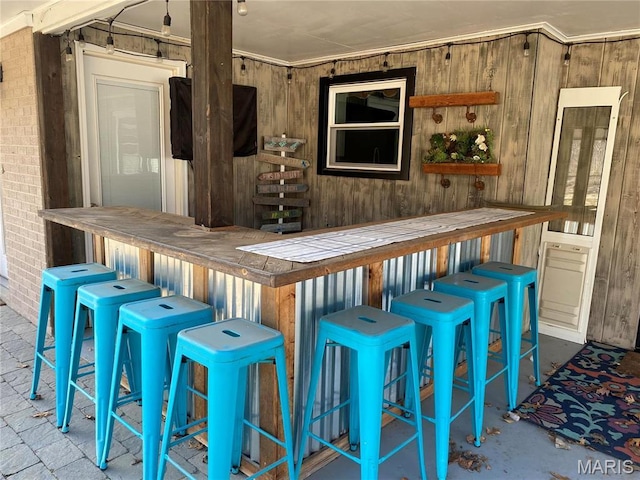 2 El Rancho Dr, Hannibal, MO 63401 - bar featuring wood walls
