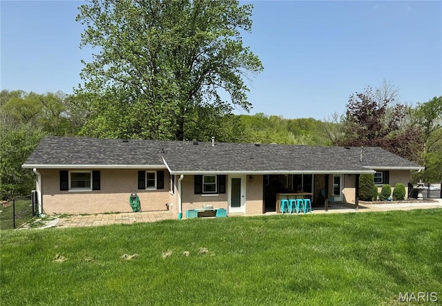2 El Rancho Dr, Hannibal, MO 63401 - rear view of house featuring brick siding