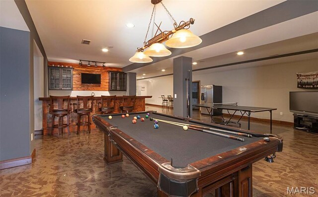 9606 Klings Ct, Mascoutah, IL 62258 - rec room with baseboards, billiards table, bar area, and recessed lighting