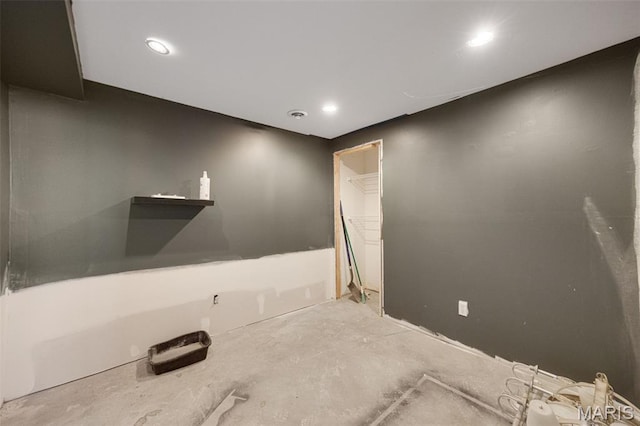 1218 Cold Spring Dr, Ofallon, MO 63368 - spare room featuring recessed lighting