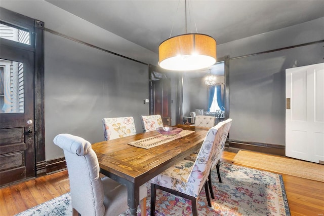 34 N Fountain Cpe, Girardeau, MO 63701 - dining area with wood finished floors