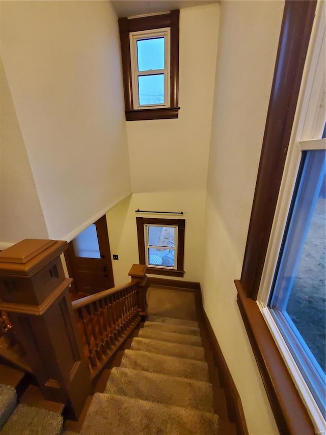 508 S Grand Ave, Houston, MO 65483 - view of stairway