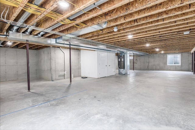 725 Deerfield Ln, Farmington, MO 63640 - below grade area with heating unit