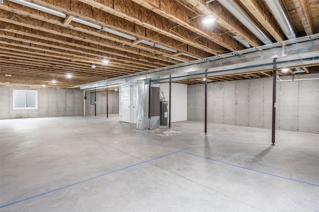 725 Deerfield Ln, Farmington, MO 63640 - unfinished basement featuring water heater