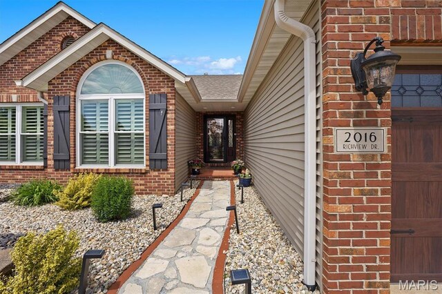 2016 Richview Dr, Saint Jacob, IL 62281 - view of exterior entry with brick siding