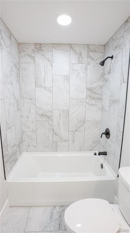 20167 County Road 7300, Newburg, MO 65560 - full bath featuring toilet, shower / bath combination, and baseboards