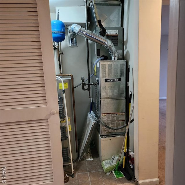 1239 Creve Coeur Crossing Ln Unit C, Chesterfield, MO 63017 - utilities with water heater