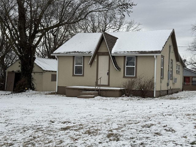 1355 Springfield Rd, Lebanon, MO 65536 - view of front of home with stucco siding