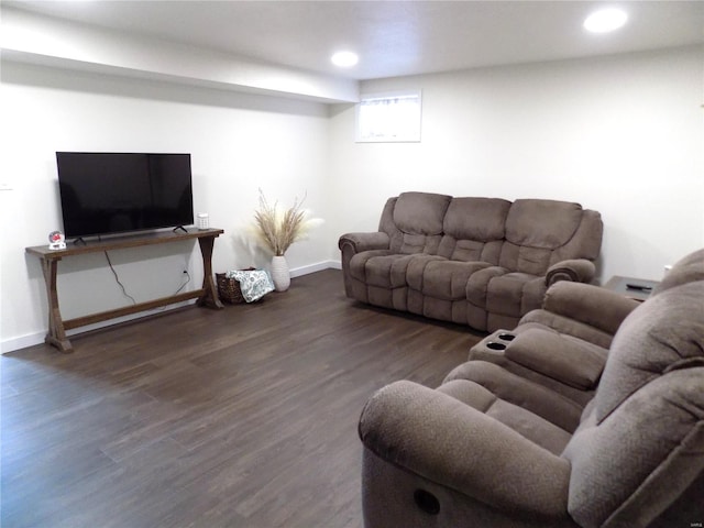 1002 Cypress Dr, Rolla, MO 65401 - living room featuring dark wood-type flooring, baseboards, and recessed lighting