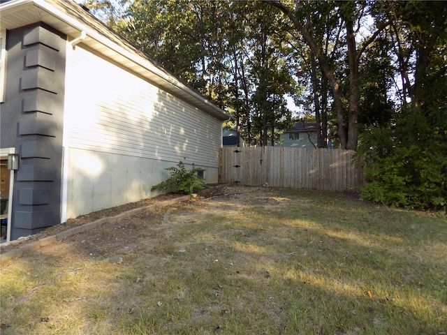 1002 Cypress Dr, Rolla, MO 65401 - view of yard