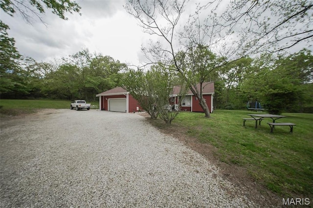 12455 Jefferys Pl, Rolla, MO 65401 - view of front of home featuring a front yard and driveway