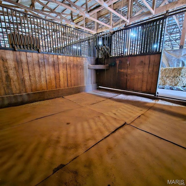 12124 Hamilton Hollow Rd, Sullivan, MO 63080 - view of stable