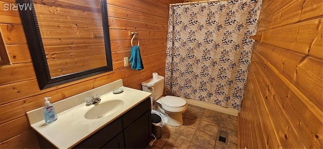 12124 Hamilton Hollow Rd, Sullivan, MO 63080 - bathroom with vanity and wooden walls