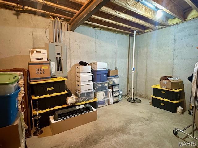 112 Summit Rdg, Maryville, IL 62062 - unfinished below grade area featuring electric panel
