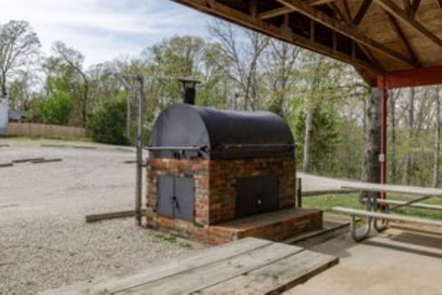 10407 Lake Crest Dr, Hillsboro, MO 63050